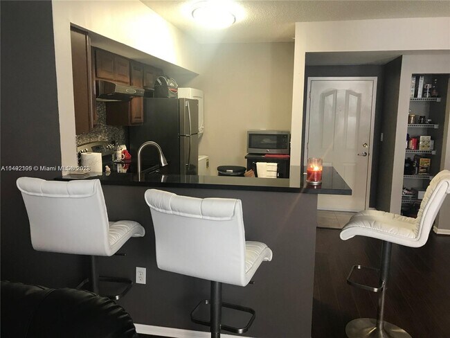 Foto del edificio - 5085 NW 7th St