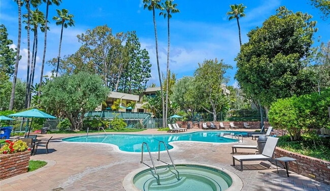 Building Photo - Stoneybrook Villas - 1 bedroom, 1 bathroom...