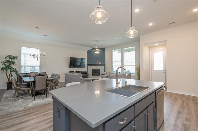 Foto del edificio - 904 Nuthatch Ct