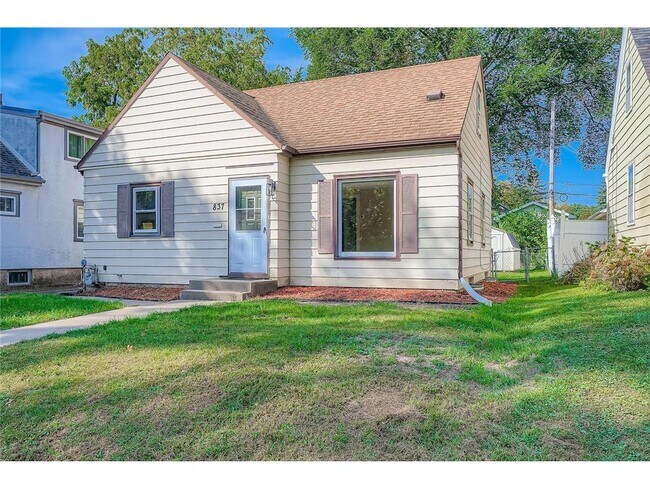 Building Photo - 837 Bidwell St