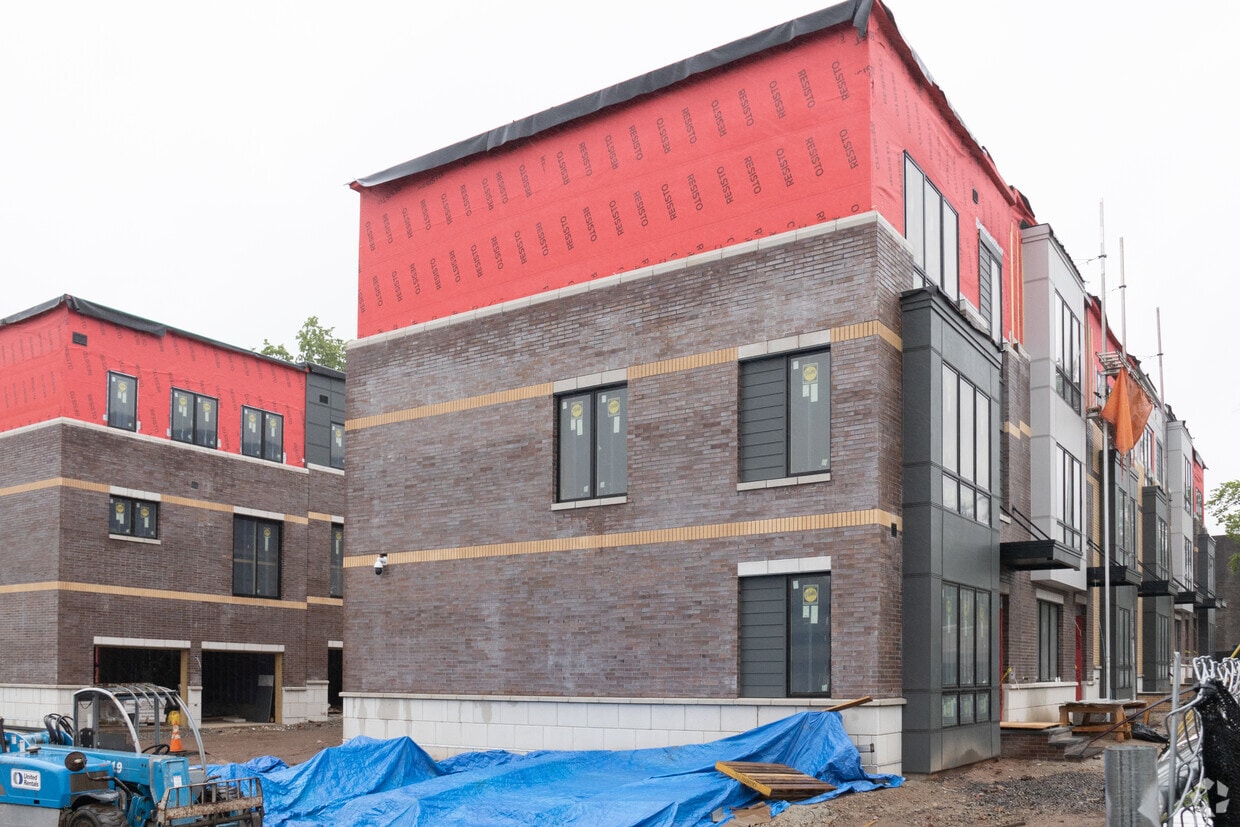 The Metropolitan Apartments 92 Millburn Ave Springfield, NJ