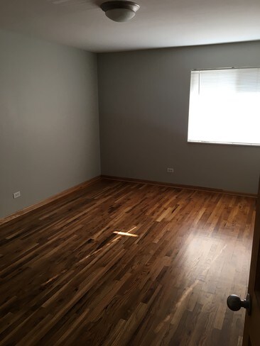 Master bedroom - 930 Beau Dr