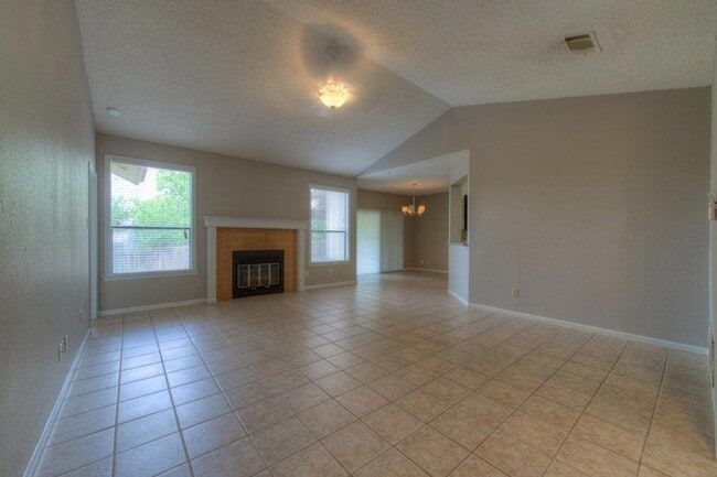 Building Photo - 1710 Woodwind Ln