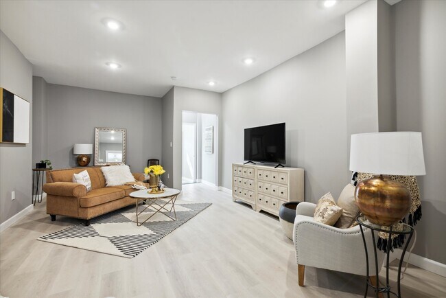 Foto del edificio - 5323 Greenway Ave