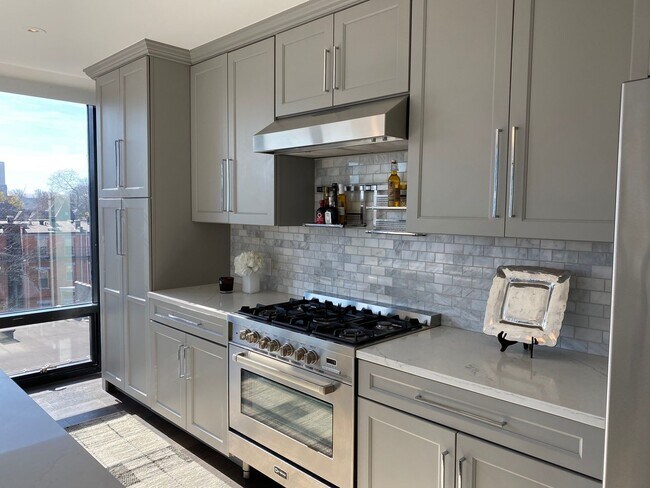 Interior Photo - Hubbard Park Place