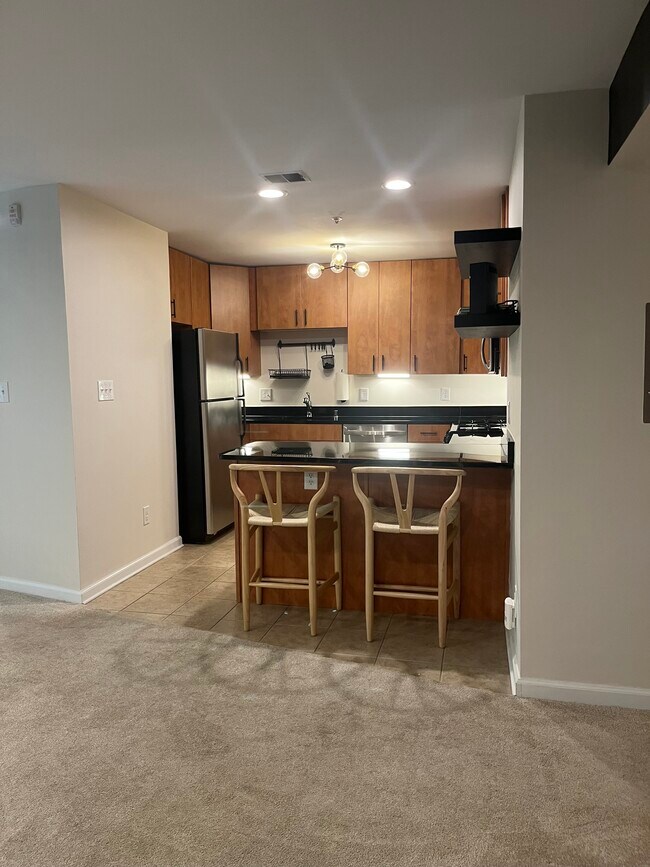 Foto del edificio - 1138 Cove Rd