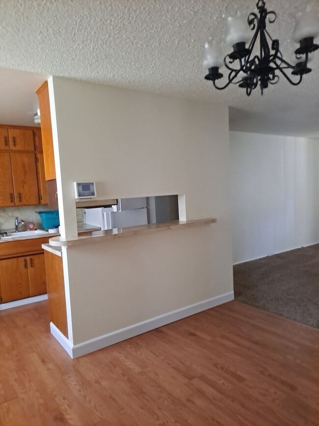 Building Photo - ALL PROSPECTIVE TENANTS MUST SUBMIT A $58 ...