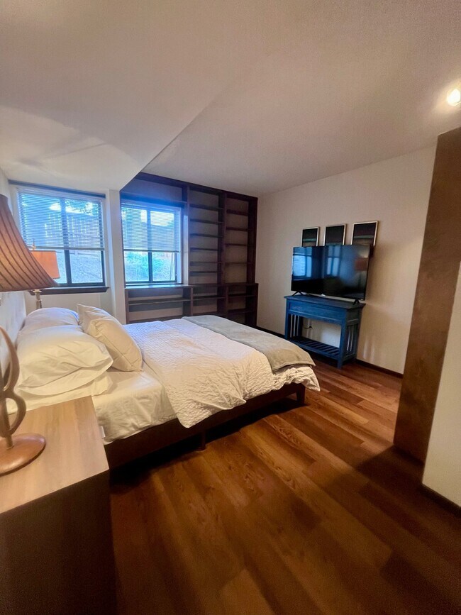 Foto del edificio - 5200 Villa View Dr