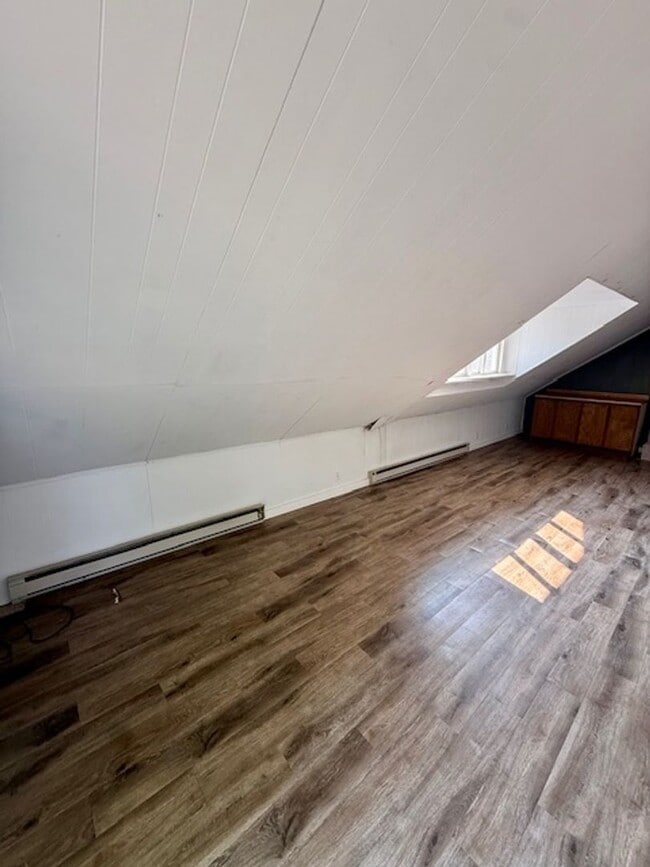 Foto del edificio - Studio Apartment for Rent – Steps from MSU!