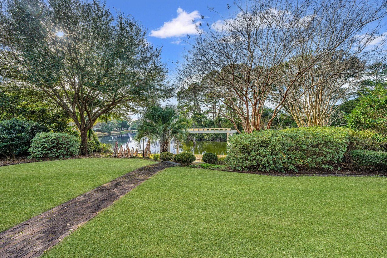 Photo - 927 Portabella Lane