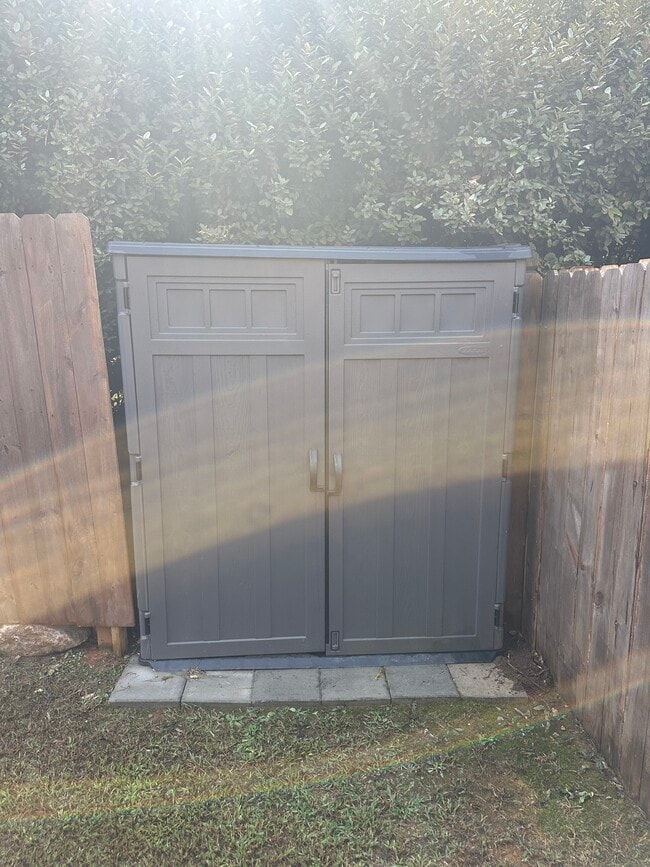 Foto del edificio - 141 Singapore Cir