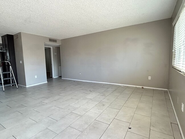 Photo - Northern Lanai 2 Bed 1 Bath Apartment