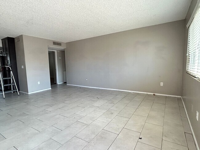 Foto del edificio - Northern Lanai 2 Bed 1 Bath