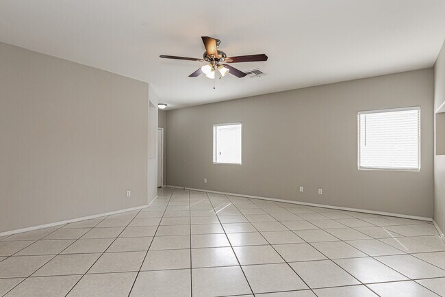 Building Photo - 6622 W Riva Rd