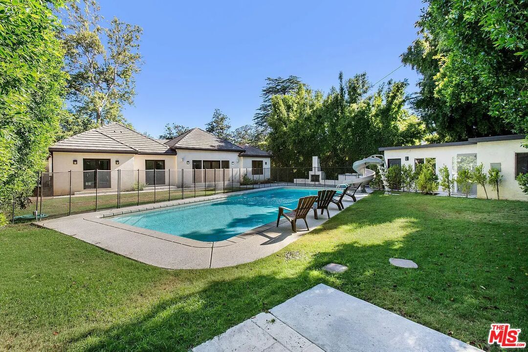 Foto principal - 13201 Bloomfield St