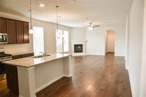 Building Photo - 2068 Barx Dr