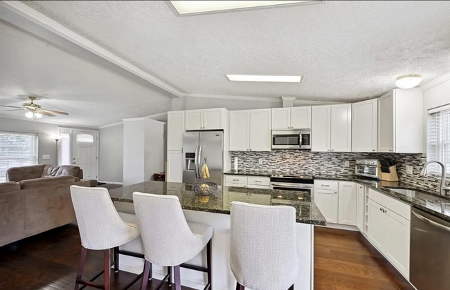 Foto del edificio - 5634 Clay St