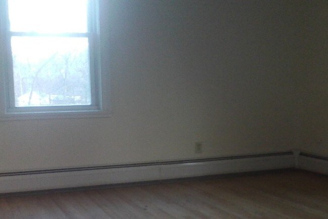 Building Photo - 1630 CT-12