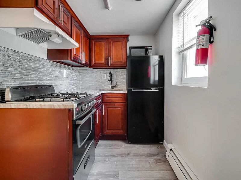 Foto principal - 214 Olean Ave