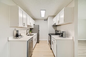 Building Photo - Aurora Meadows