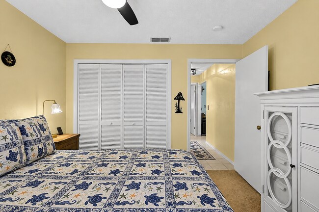 Building Photo - 10 Bolling Ln