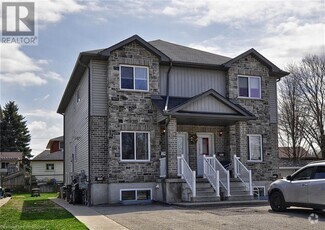 Building Photo - 709 Frederick St
