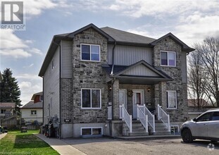 Building Photo - 709 Frederick St