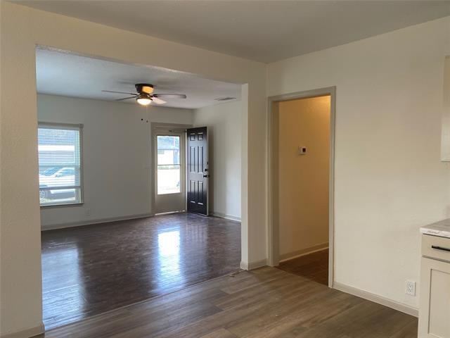 Foto del edificio - 829 Springbrook Dr