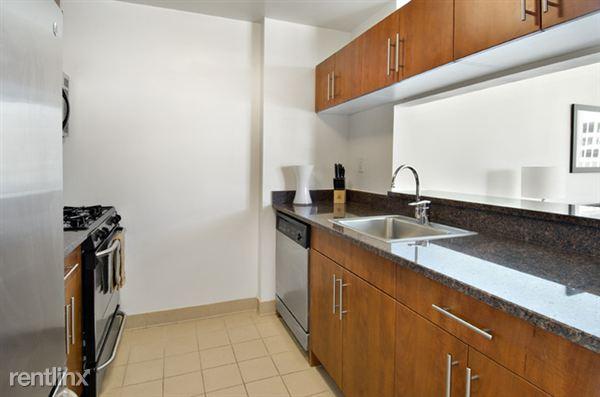 Foto del edificio - 88 2ND Ave