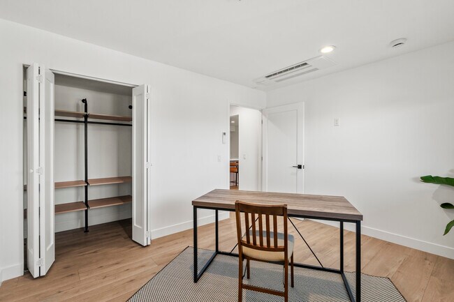 Foto del edificio - 2Fifty Luxury Apartments