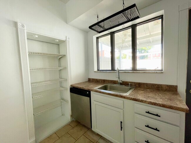 Foto del edificio - 413 40th St