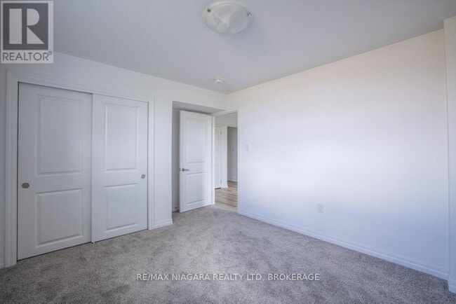 Building Photo - 158 Hillcrest Rd