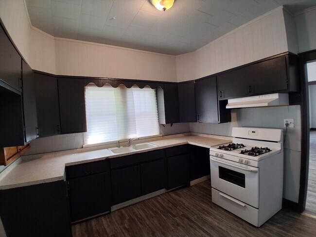 Foto del edificio - 501  Avenue-B