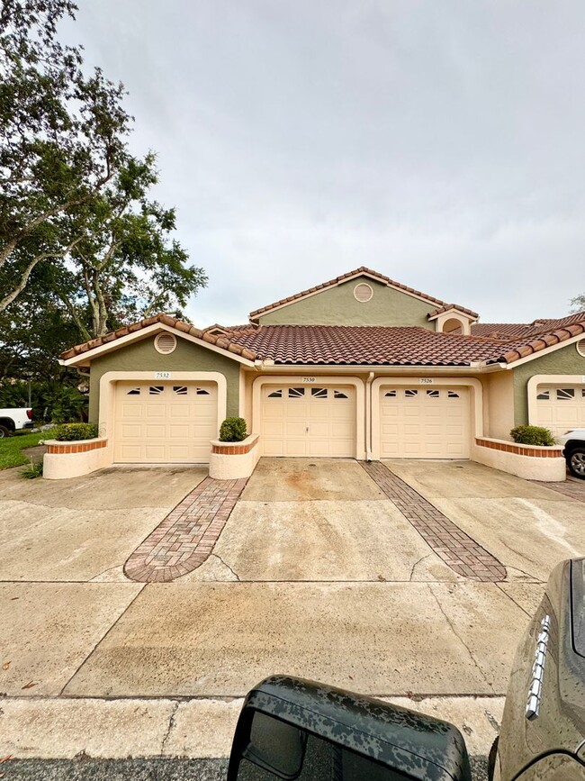 Building Photo - Dr. Phillips 3 Bed 2 Bath For Rent at soug...
