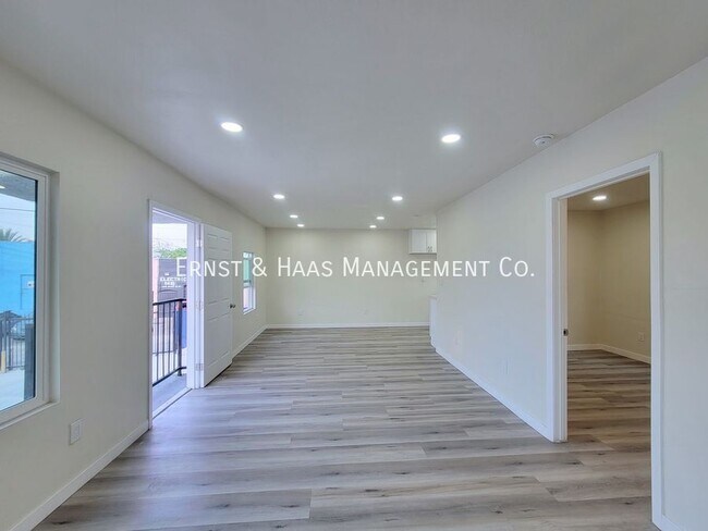 Foto del edificio - 3305 Platt Ave