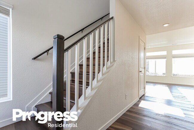 Foto del edificio - 4760 N Tower Dr