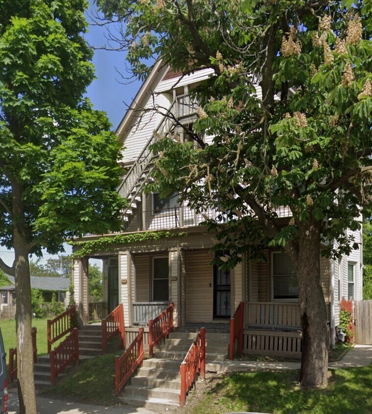 Building Photo - 2322-2324-2324 N 6th St