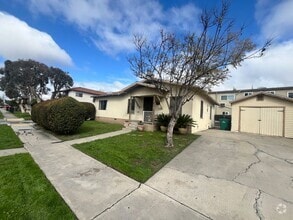 Building Photo - 4511 Hawley Blvd