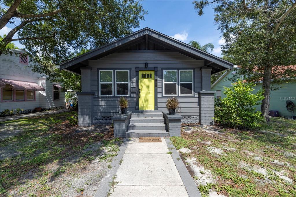 Foto principal - 1001 12th St N