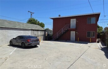 Building Photo - 3638 E 54th St