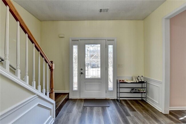 Foto del edificio - 435 Leasingham Way