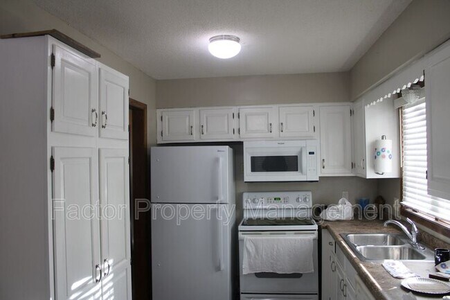 Foto del edificio - 101 Heather Ln