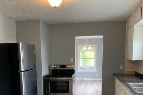 Primary Photo - 401 W Clear Creek Dr
