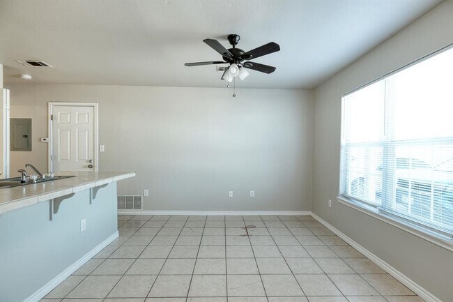 Foto del edificio - 107 Castleberry Ct