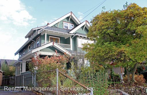 Building Photo - 3016 NE 8th Ave