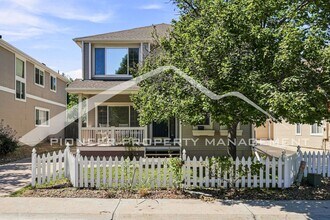 Building Photo - 7978 E Vassar Dr