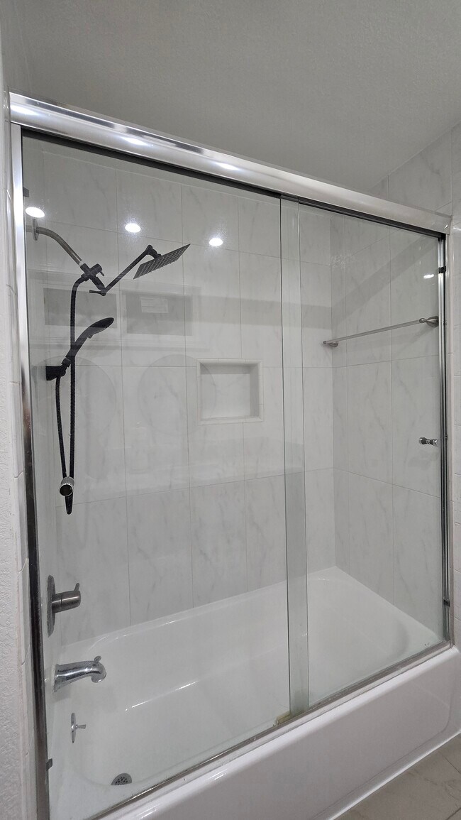 Foto del edificio - 11057 Dudley Way