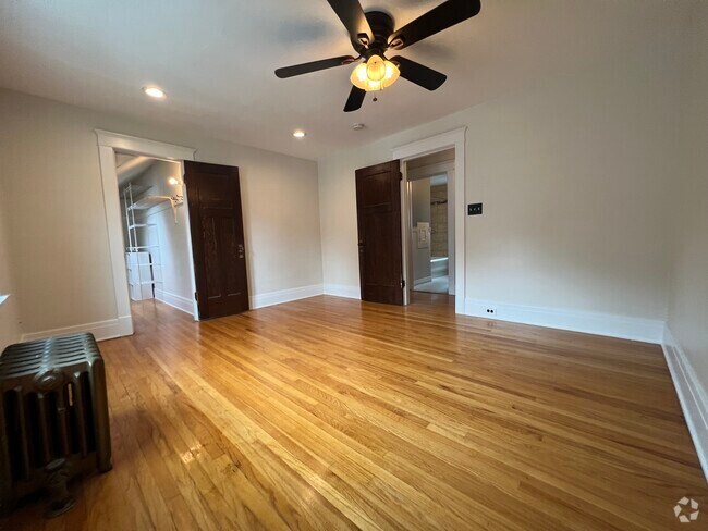 Building Photo - 61 Hirschfield Dr