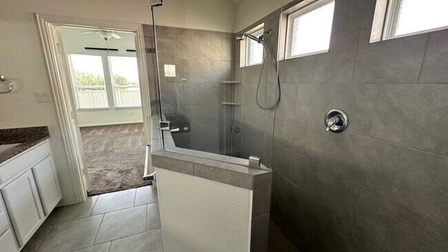 Foto del edificio - 116 Krupp Ave