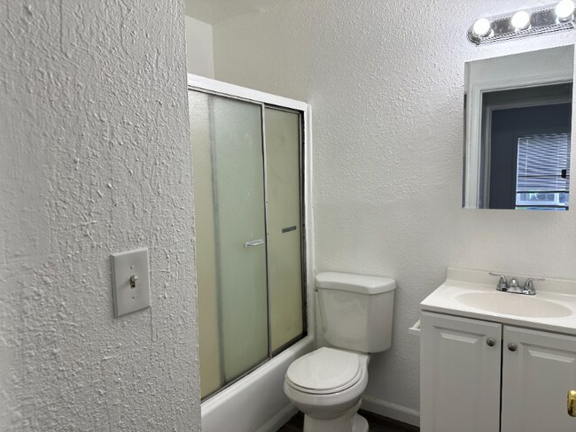 Foto del edificio - 339 1/2 E Taylor St